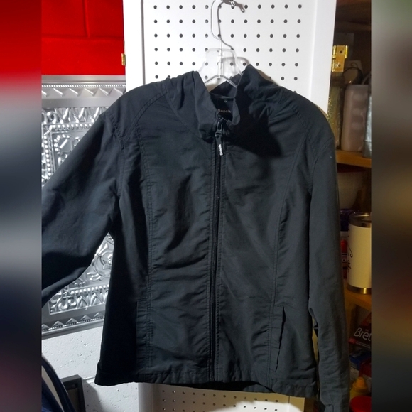 Bench zip up light jacket - Picture 1 of 3
